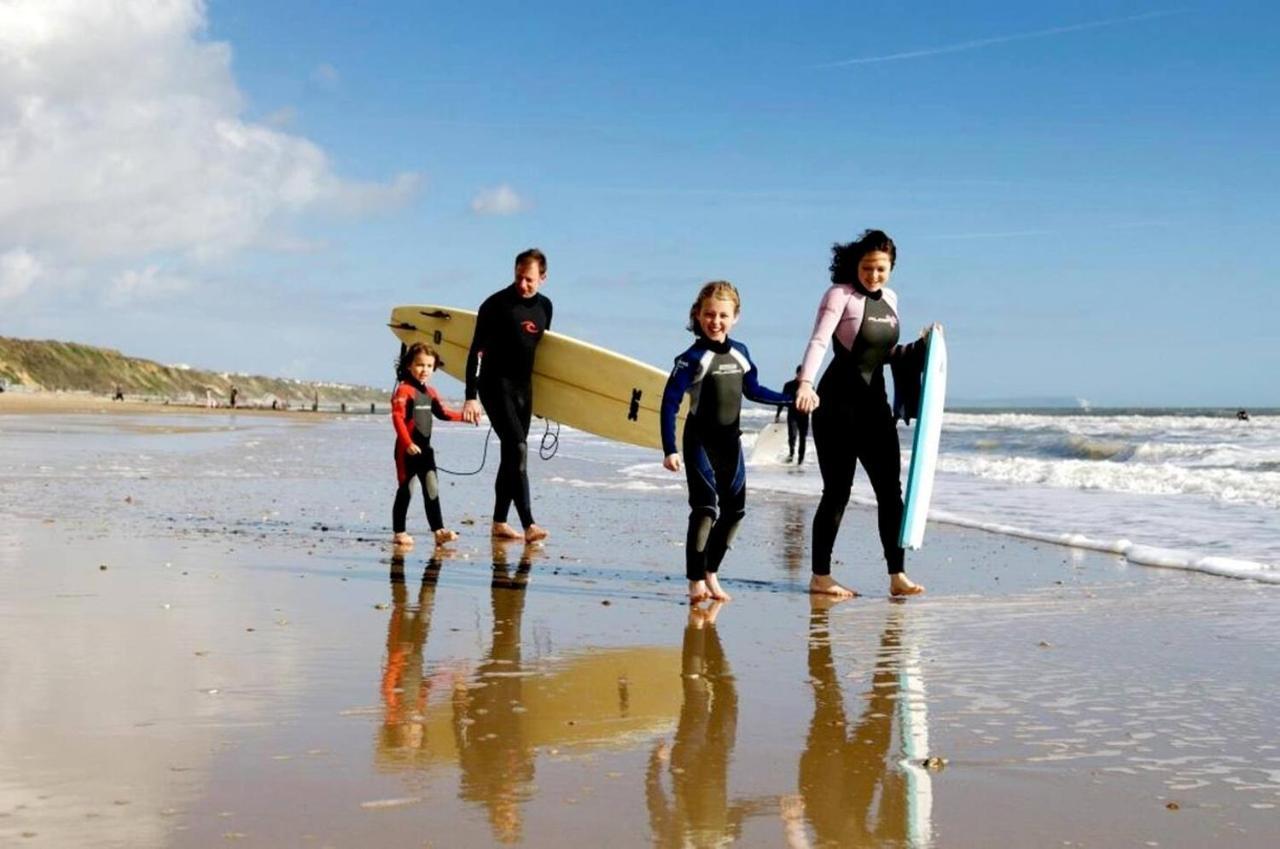 Flat-B, 4 Adults, 20 Mins To Beach, Netflix, Wifi, Sleeps 4 Adults Bournemouth Exterior photo